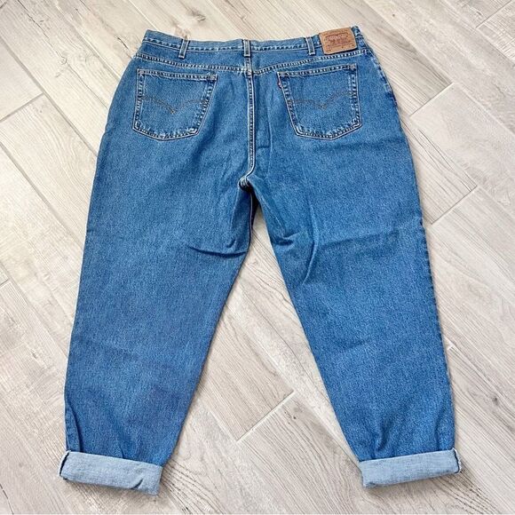 Vintage Y2K Levi 550 Relaxed Fit Tapered Leg women's size W24 M - Picture 2 of 2